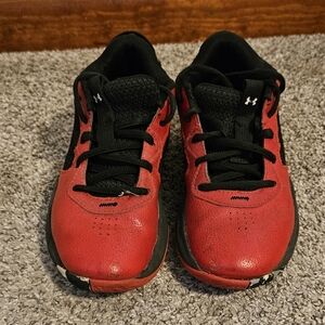 Kids under armour shoes size 1